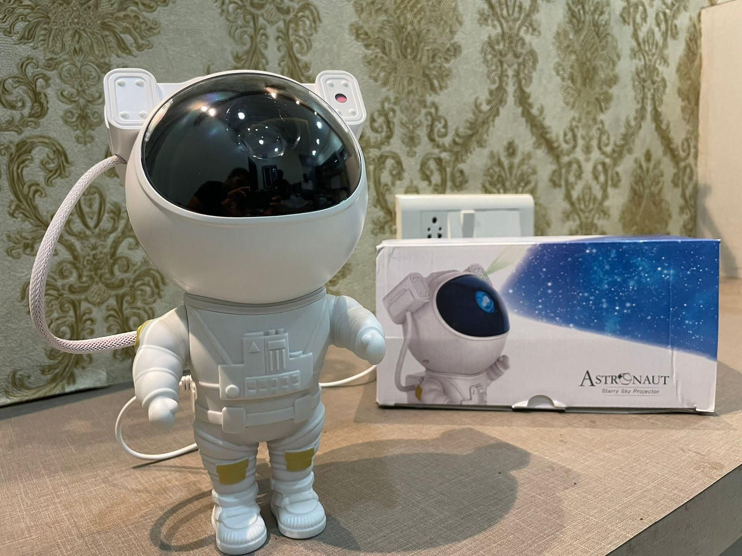 Astronaut Galaxy Projector - 360 Head Rotation With Remote Control